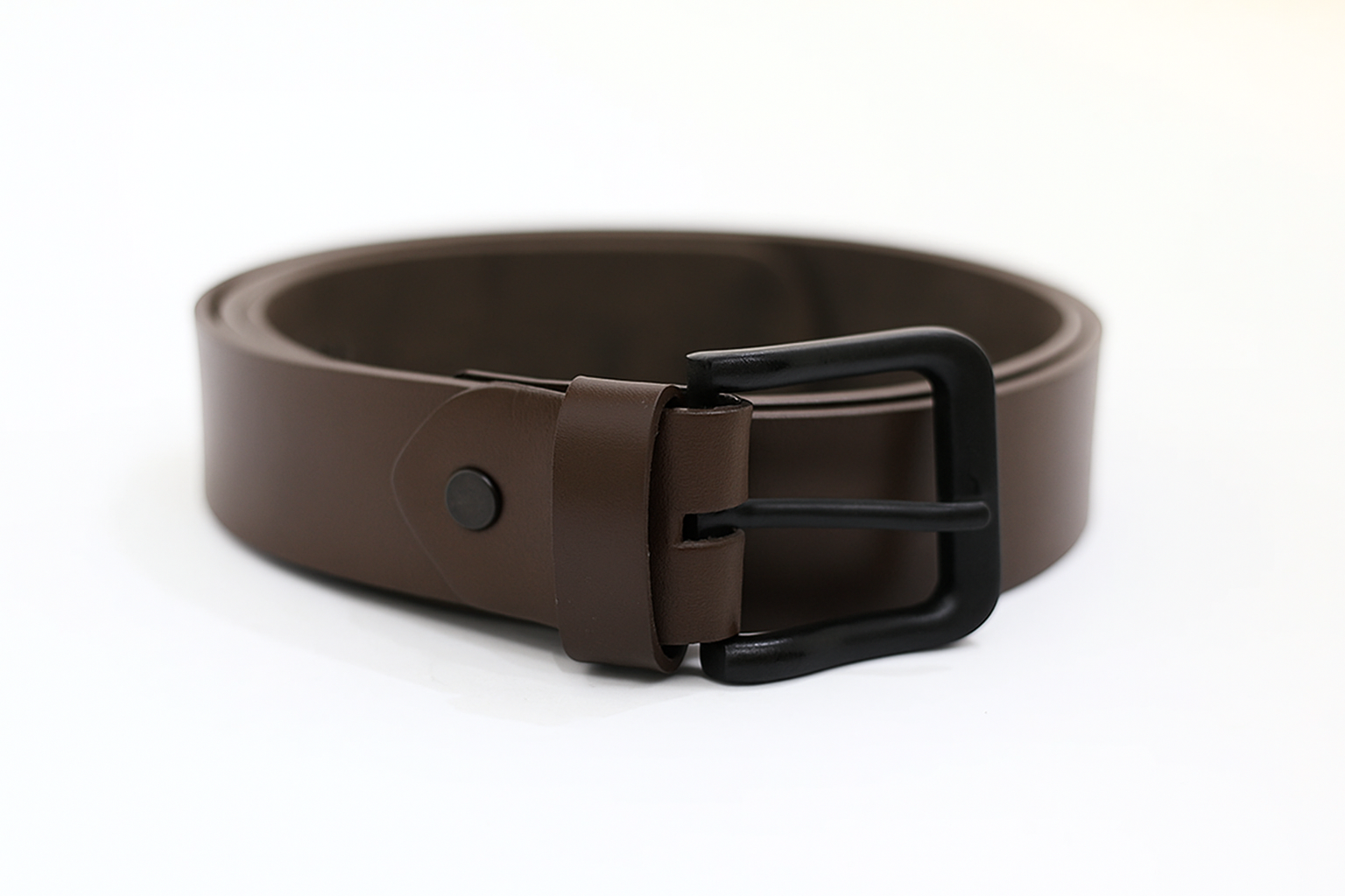 Slim 1.3 cm Leather Belts – Elegant. Minimal. Timeless.