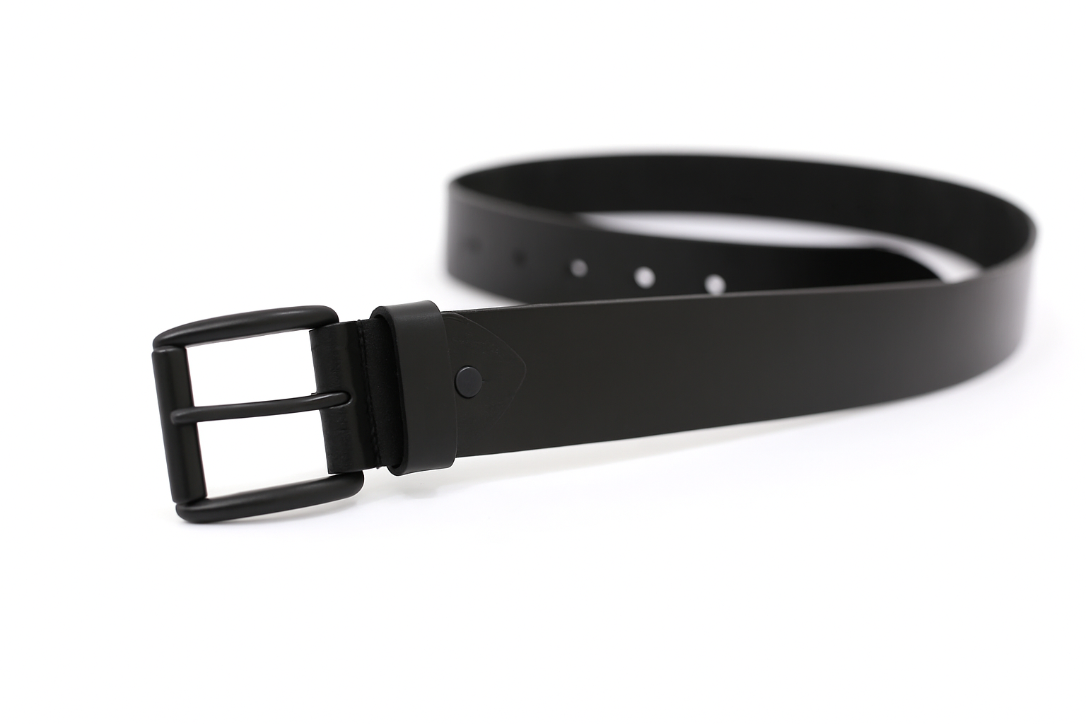 Pure Leather Belts – Timeless Quality, Lasting Style